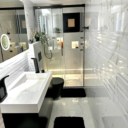 Lux Modern *